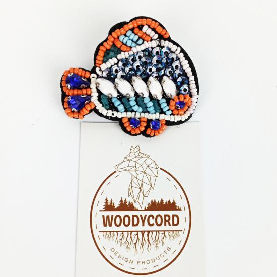 Woodycord El Yapımı Turuncu Balık Desenli Boncuklu Broş Yaka İğnesi